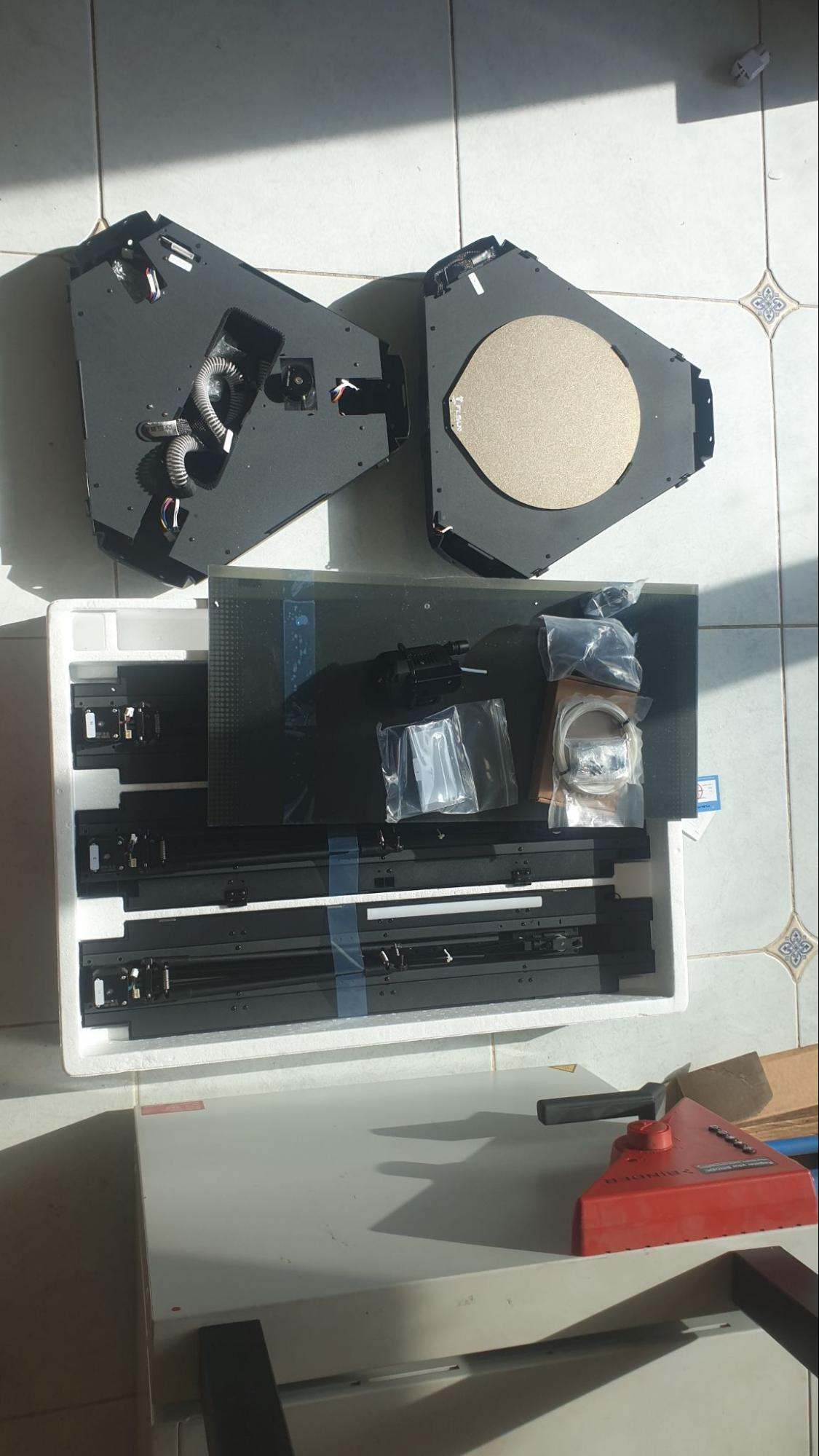 The T1 Pro components.
